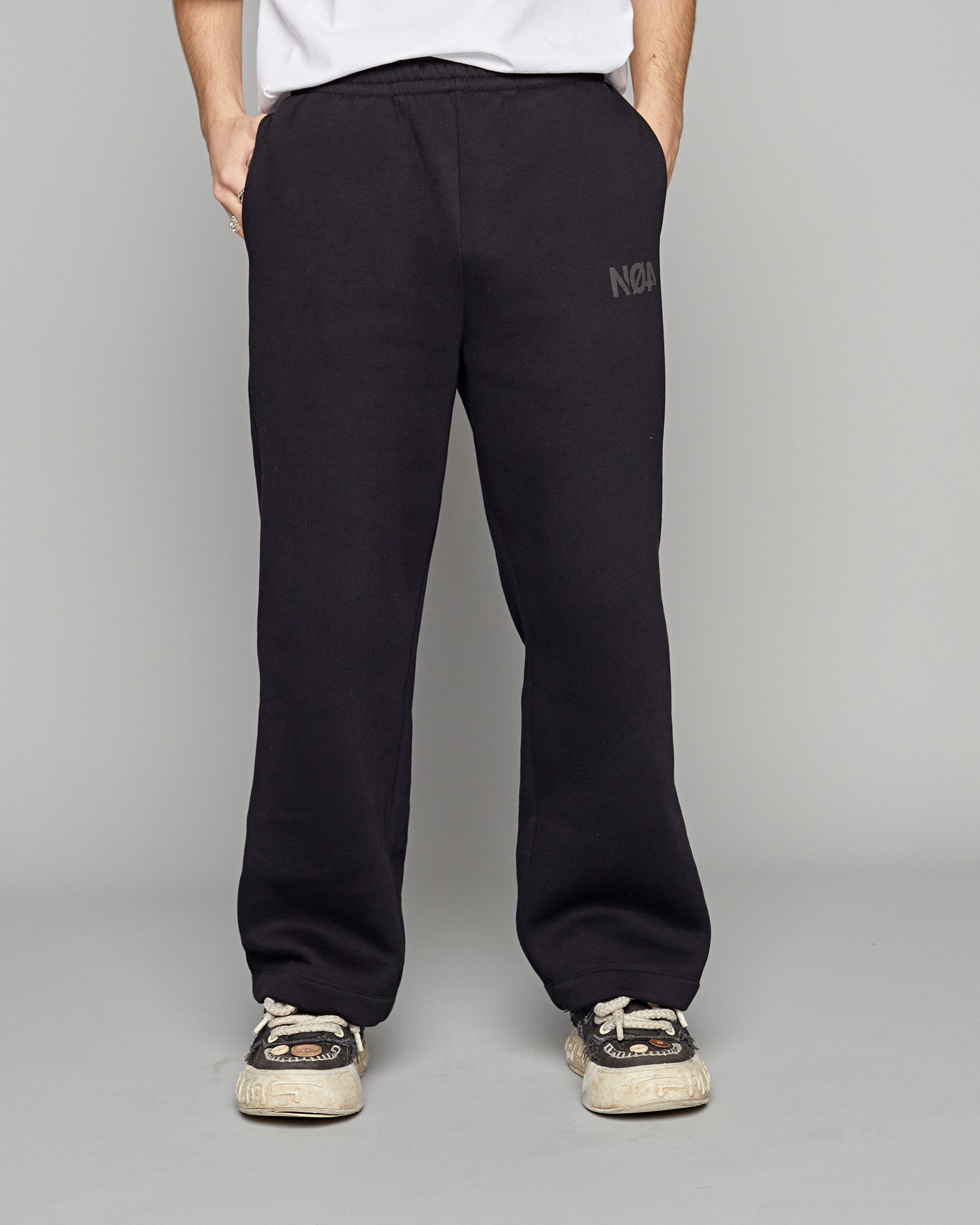 NØ4 Pants Black