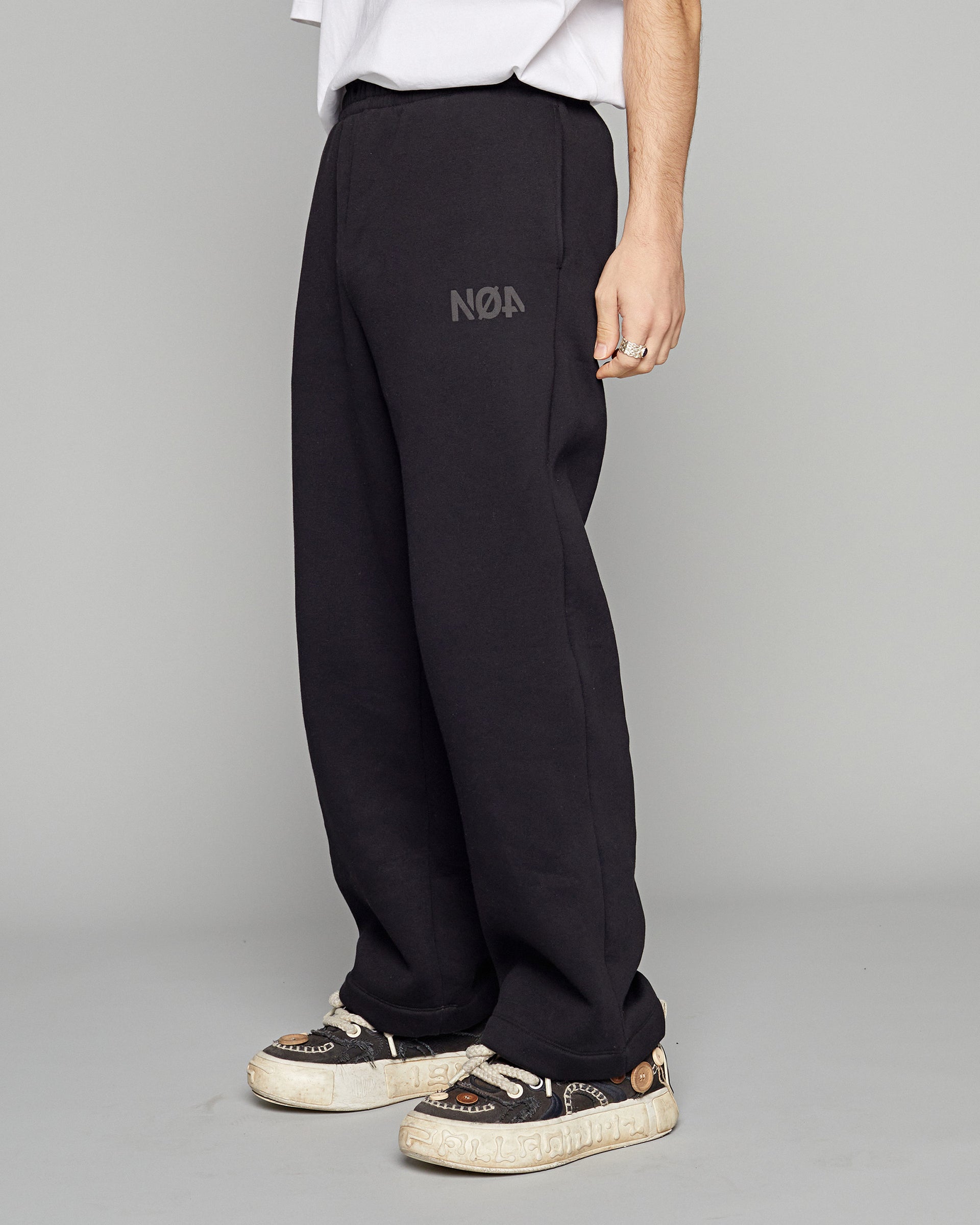 NØ4 Pants Black